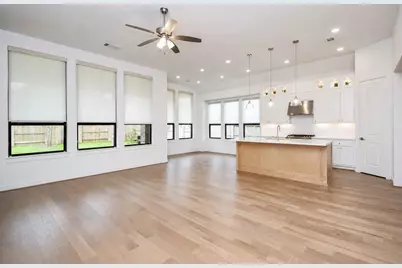518 Bedias Creek Drive, Conroe, TX 77304 - Photo 4