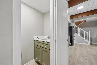 5382 Brownway Street #D39, Houston, TX 77056 - Photo 16
