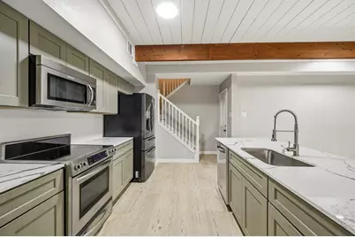 5382 Brownway Street #D39, Houston, TX 77056 - Photo 24