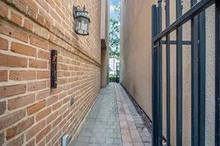5035 La Branch St, Houston, TX 77004 - Photo 4