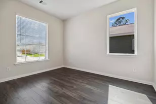 15619 Plum Brk Dr, Conroe, TX 77303 - Photo 4