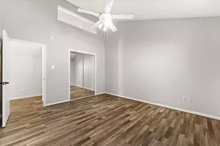 106 Harbour Town Ct, Conroe, TX 77356 - Photo 18