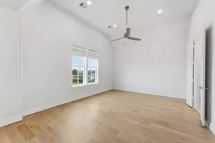 3305 W 11th St, Houston, TX 77008 - Photo 18