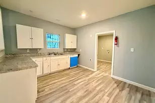 710 W 14th St, Port Arthur, TX 77640 - Photo 4