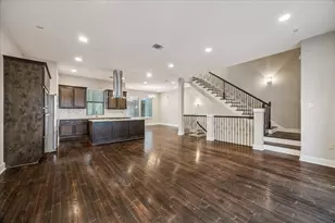 608 W 28th St, Houston, TX 77008 - Photo 12