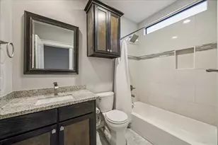 608 W 28th St, Houston, TX 77008 - Photo 28