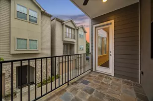 608 W 28th St, Houston, TX 77008 - Photo 22
