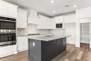 636 Malibu Pnes Dr, Katy, TX 77493 - Photo 2