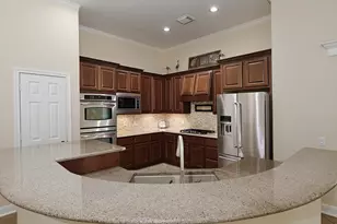 2 Bloomsbury Ct, Conroe, TX 77384 - Photo 12