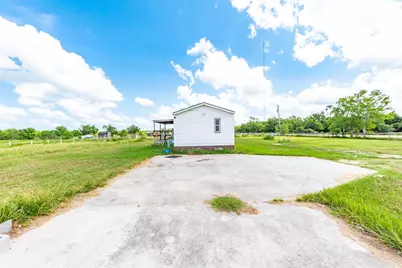 9860 County Road 200, Alvin, TX 77511 - Photo 4