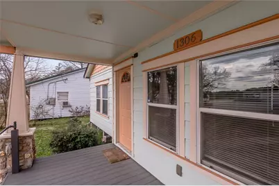 1306 22nd Street, Huntsville, TX 77340 - Photo 4