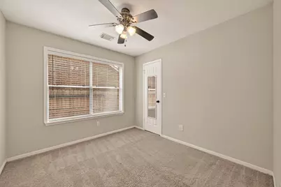 27 Lush Meadow Place, The Woodlands, TX 77381 - Photo 18