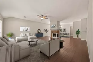 27 Lush Meadow Pl, The Woodlands, TX 77381 - Photo 4