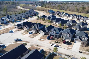 9315 Colonial Bent Ct, Conroe, TX 77385 - Photo 2