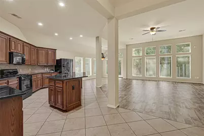 13018 Sweetgum Shores Drive, Houston, TX 77044 - Photo 12
