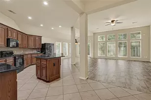 13018 Sweetgum Shores Dr, Houston, TX 77044 - Photo 12