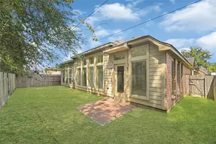 13018 Sweetgum Shores Dr, Houston, TX 77044 - Photo 32