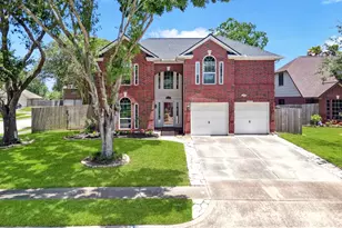 16003 Salton Point Dr, Friendswood, TX 77546 - Photo 1
