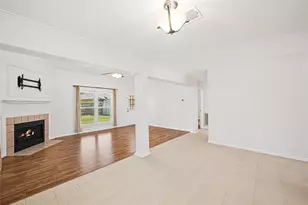 16003 Salton Point Dr, Friendswood, TX 77546 - Photo 10
