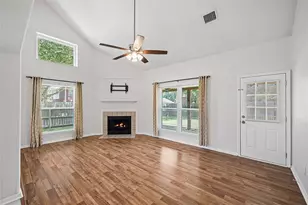 16003 Salton Point Dr, Friendswood, TX 77546 - Photo 12
