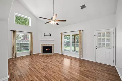 16003 Salton Point Drive, Friendswood, TX 77546 - Photo 12