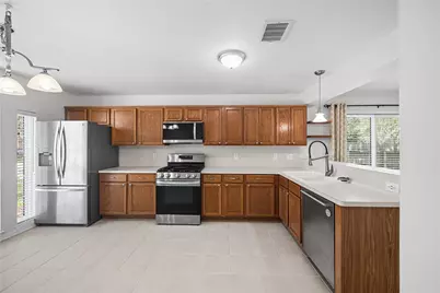 16003 Salton Point Drive, Friendswood, TX 77546 - Photo 4