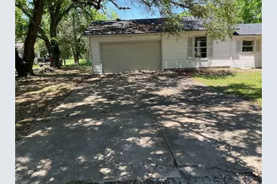 1329 Adams Road, Bay City, TX 77414 - Photo 2