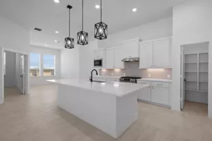 429 Mourning Dove Dr, Waller, TX 77447 - Photo 2