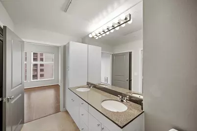 3505 Sage Road #1004, Houston, TX 77056 - Photo 14