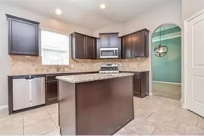 8806 Alicia Drive, Tomball, TX 77375 - Photo 6