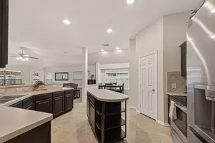 11115 Riverbank Ridge Ln, Houston, TX 77089 - Photo 10