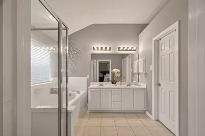 11115 Riverbank Ridge Lane, Houston, TX 77089 - Photo 18