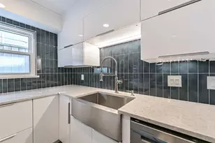 2600 Nantucket Dr, Houston, TX 77057 - Photo 22