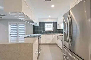 2600 Nantucket Dr, Houston, TX 77057 - Photo 20