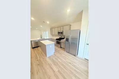 4227 Sterling View Boulevard, Baytown, TX 77521 - Photo 8