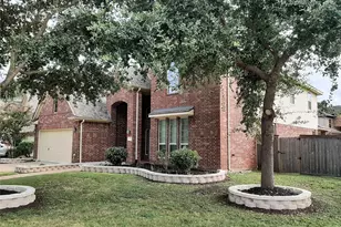 6002 Mangrove Falls Ct, Sugar Land, TX 77479 - Photo 2