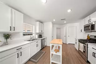 18734 Clearwater Brk Dr, New Caney, TX 77357 - Photo 12