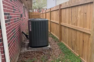 16611 Parliament Dr, South Houston, TX 77083 - Photo 12