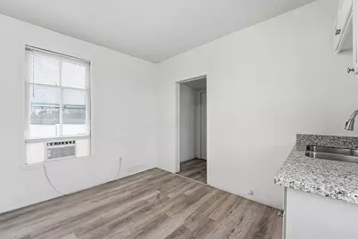 3913 Winnie Street, Galveston, TX 77550 - Photo 18