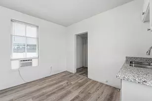 3913 Winnie St, Galveston, TX 77550 - Photo 18