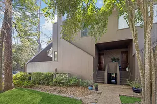 225 Litchfield Ln, Houston, TX 77024 - Photo 2