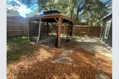 104 Mesquite Street, Louise, TX 77455 - Photo 2