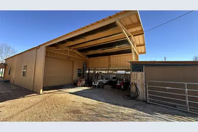 404 N Wilson Street, Madisonville, TX 77864 - Photo 8