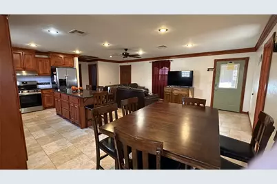404 N Wilson Street, Madisonville, TX 77864 - Photo 18