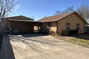404 N Wilson St, Madisonville, TX 77864 - Photo 2