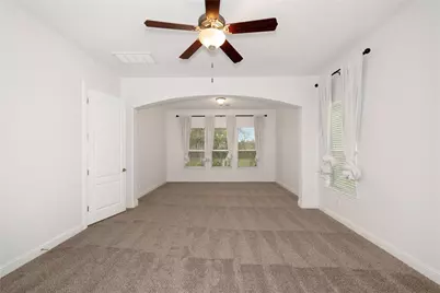 10243 S Goshawk Trail, Conroe, TX 77385 - Photo 14