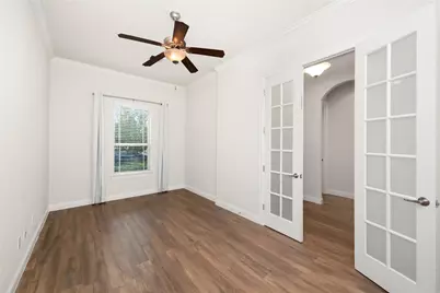 10243 S Goshawk Trail, Conroe, TX 77385 - Photo 2