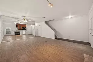 8097 El Mundo St, Houston, TX 77054 - Photo 10