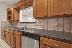 8097 El Mundo St, Houston, TX 77054 - Photo 12