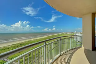 801 E Beach Dr, Galveston, TX 77550 - Photo 8